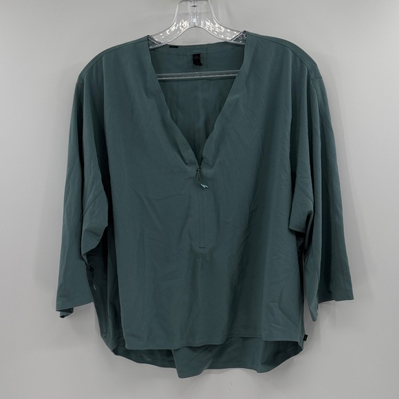 lululemon athletica Tops - Lululemon Women's Relaxed V-Neck Top in Teal